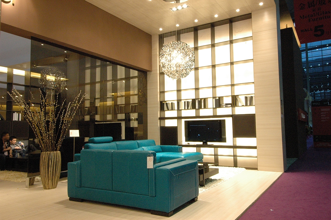 盈峰广场艺峰旗舰店